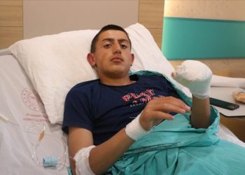 Elektrik çarpması sonucu “öldü” sanılan genç sağlığına kavuşuyor