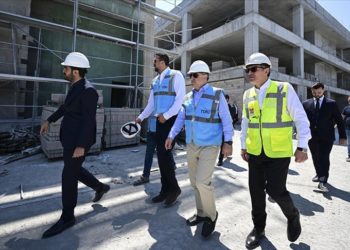 Bakan Bak, Basketbol Gelişim Merkezi'nde incelemelerde bulundu