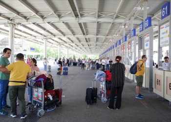 Antalya'ya hava yoluyla gelen turist sayısı 5 milyonu aştı