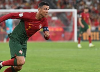Portekizli Ronaldo, milli takım formasıyla 200 maça çıkan ilk futbolcu oldu