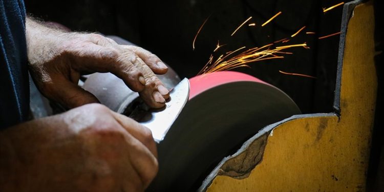 Kastamonu'da bıçakçıların "kurban" mesaisi