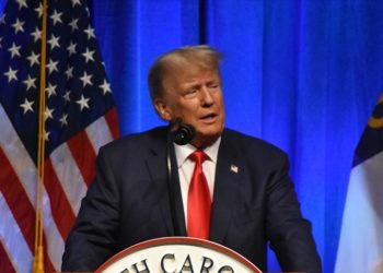 Trump, yeniden seçilmesi halinde “Biden’ın suçlarının” peşini bırakmayacağını söyledi