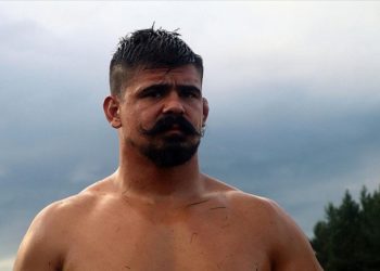 Başpehlivan Cengizhan Şimşek'e hak mahrumiyeti cezası verildi