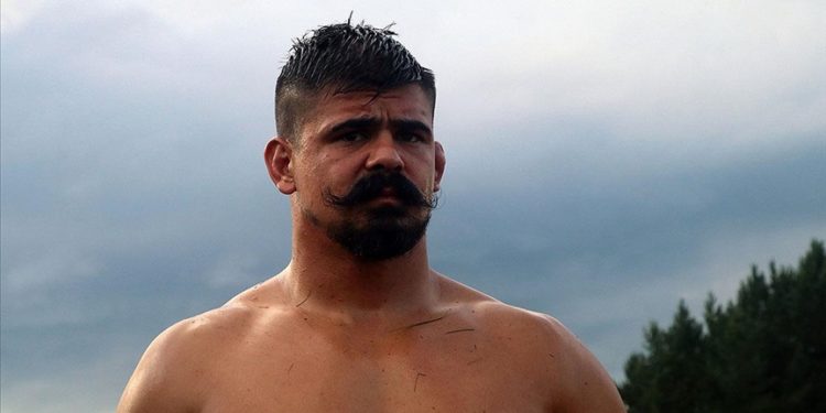 Başpehlivan Cengizhan Şimşek'e hak mahrumiyeti cezası verildi