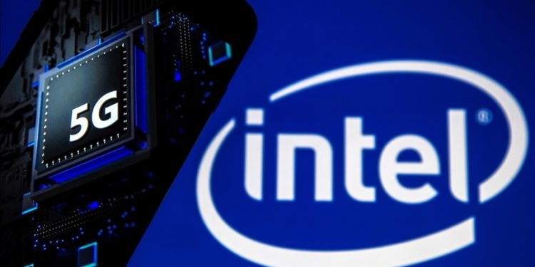Intel, 4,6 milyar dolarlık yeni çip fabrikası yatırımı için Polonya’yı seçti