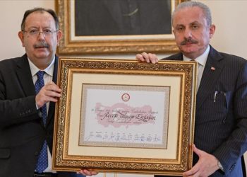 Cumhurbaşkanı Erdoğan'ın mazbatası Meclis'te