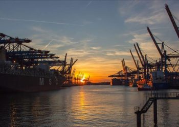 Alman sanayiciler ekonomide bu yıl durgunluk bekliyor