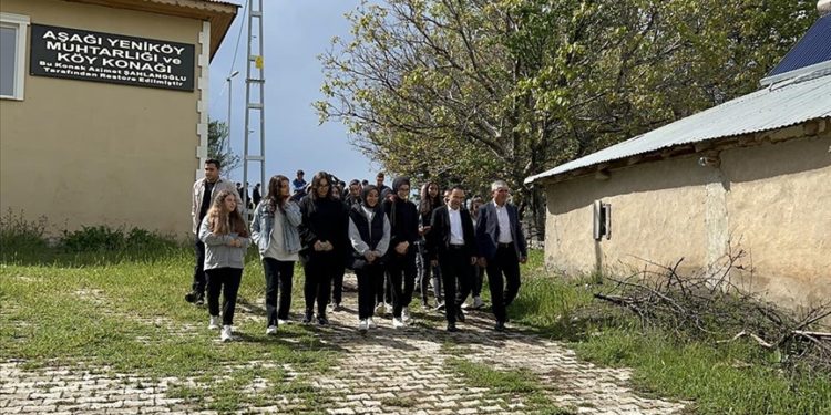 Sivas'ta gençlere köy yaşamı özendiriliyor
