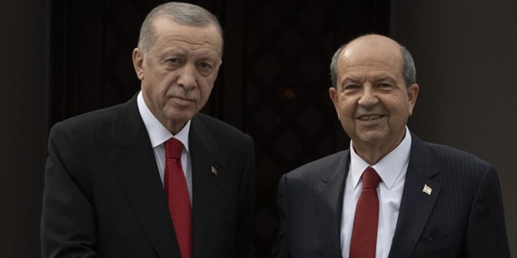 Cumhurbaşkanı Erdoğan, KKTC Cumhurbaşkanı Tatar ile telefonda görüştü