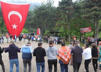 Bursa'da Yörükler "bolluk aşı" geleneğini yaşatıyor