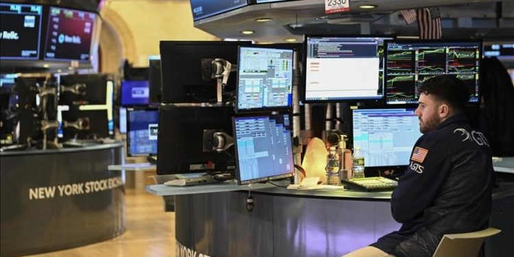 Küresel piyasalar merkez bankaları haftasına temkinli başladı