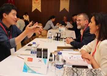 Güney Koreli kozmetikçiler Isparta'da incelemelerde bulundu
