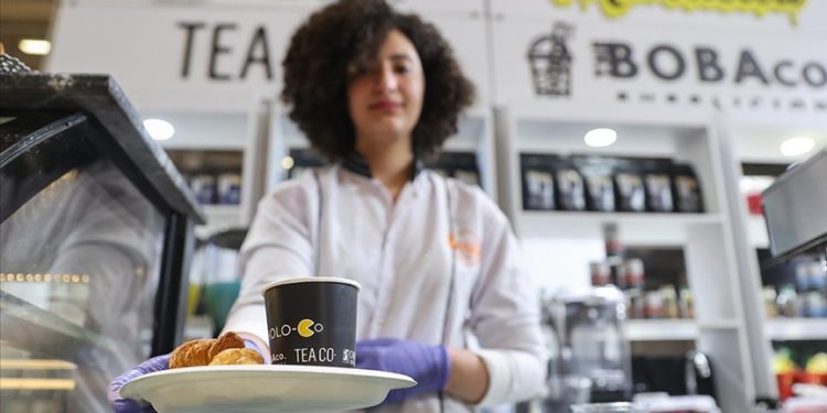 İzmir Kahve Fuarı kapılarını açtı