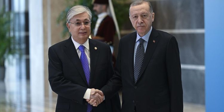 Cumhurbaşkanı Erdoğan'dan Tokayev'e orman yangınlarıyla mücadelede destek mesajı