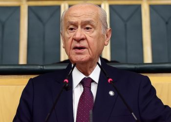 Biz, gençliği sınavlarla veya karnelerle bulmadık, bu yolla da kaybetmeyeceğiz