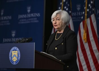 Ekonomimiz düşünülenden daha dirençli olduğunu kanıtladı