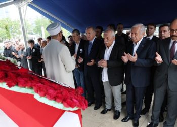 Cumhurbaşkanı Erdoğan, gazeteci yazar Mehmet Barlas'ın cenaze törenine katıldı