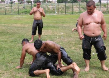 Edirneli pehlivanlar Kırkpınar hazırlıklarını sürdürüyor