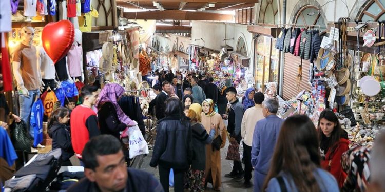 Esnaf, Kurban Bayramı alışverişlerinden yaklaşık 100 milyar lira gelir bekliyor