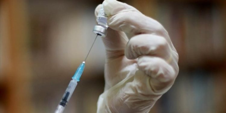 Dünyanın ilk RSV aşısı "Arexvy", AB'den de onay aldı