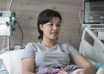 “Mavi bebek hastalığı”ndan, yeni kalp kapağıyla 18 yaşında kurtuldu