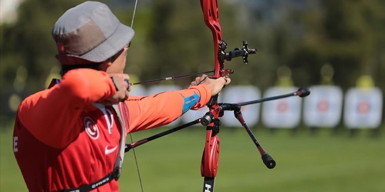 Okçuluk Avrupa Grand Prix'sinin 2. ayağında Mete Gazoz ve Batuhan Akçaoğlu finalde