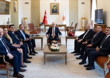 TBMM Başkanı Kurtulmuş, TÜRSAB heyetini kabul etti