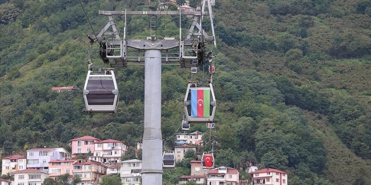 TÜROB Azerbaycan’dan 1,8 milyon turist hedefiyle çalışıyor