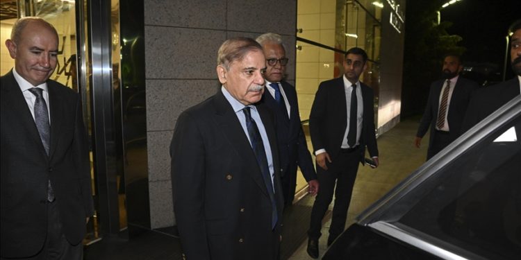 Pakistan Başbakanı Şerif, Cumhurbaşkanı Erdoğan’ın “Göreve Başlama Töreni” için Ankara’ya geldi