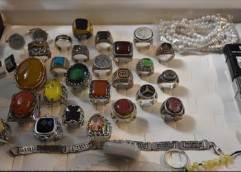 Trabzonlu esnaf yıllardır topladığı değerli araç ve eşyaları sergiliyor