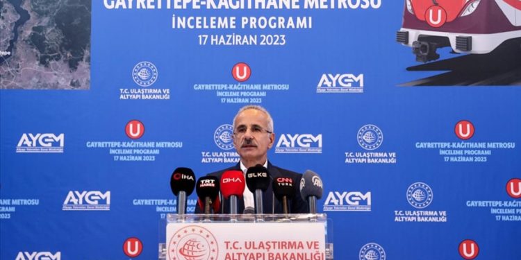 Gayrettepe istasyonu etabını gelecek aylarda hizmete almak için aralıksız çalışıyoruz