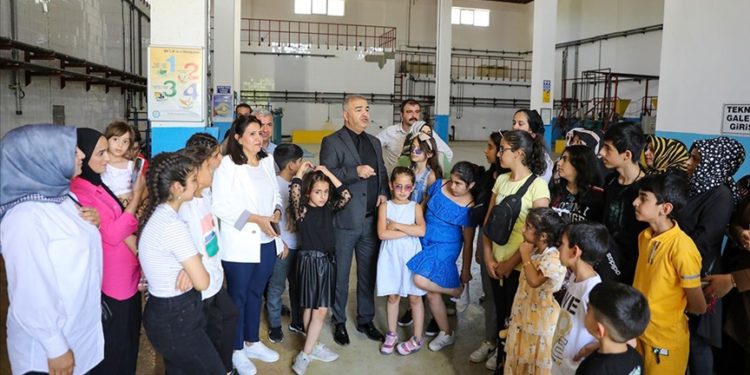 Diyarbakır’da anneler ve çocukları “temiz su” konusunda bilinçlendiriliyor