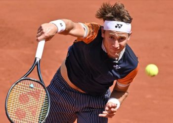 Geçen yılın finalisti Ruud, Fransa Açık'ta 3. tur biletini aldı