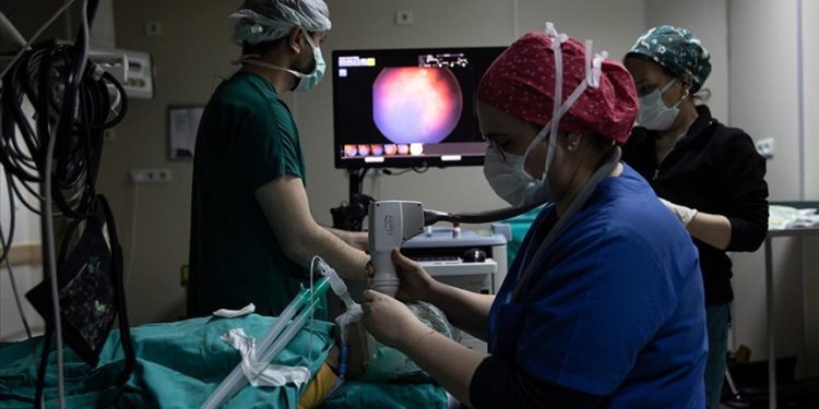 Çocuklarda gözde beyaz ışık parlaması tümör habercisi olabilir