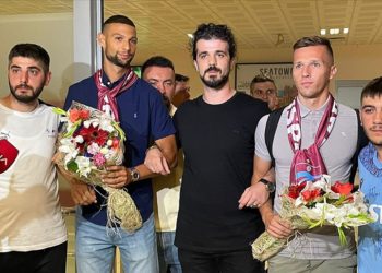 Trabzonspor’un transfer görüşmesi yaptığı Orsic ile Joaquin Fernandez, Trabzon’a geldi