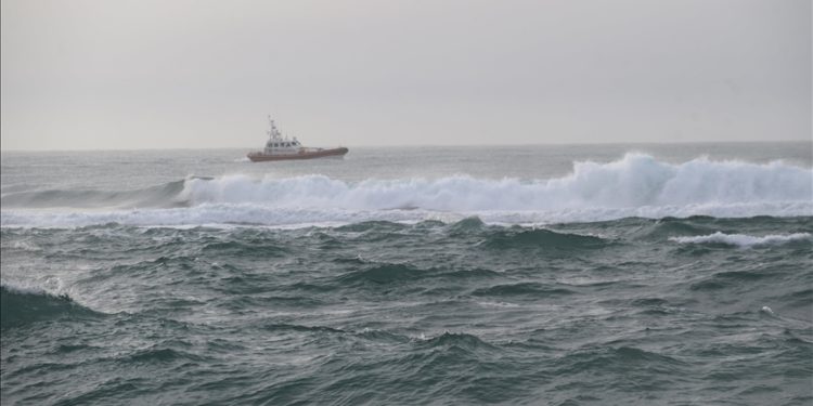 Batı Sahra ile Kanarya Adaları arasında düzensiz göçmenleri taşıyan tekne battı