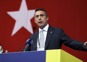 Ali Koç, yeni sezonda Türk bir hocayla çalışmayı düşündüklerini söyledi