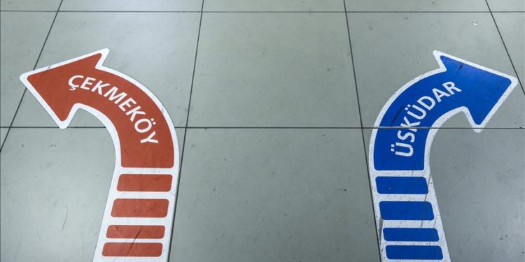 Üsküdar-Çekmeköy metrosundaki arıza nedeniyle bazı duraklarda seferler gerçekleştirilemiyor