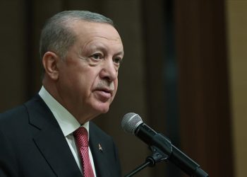 Cumhurbaşkanı Erdoğan, TBMM Başkanı seçilen Kurtulmuş'u kutladı