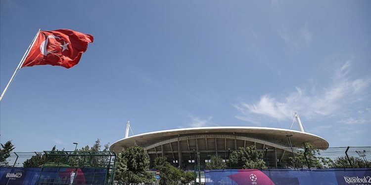 Atatürk Olimpiyat Stadı, UEFA Şampiyonlar Ligi finalini bekliyor