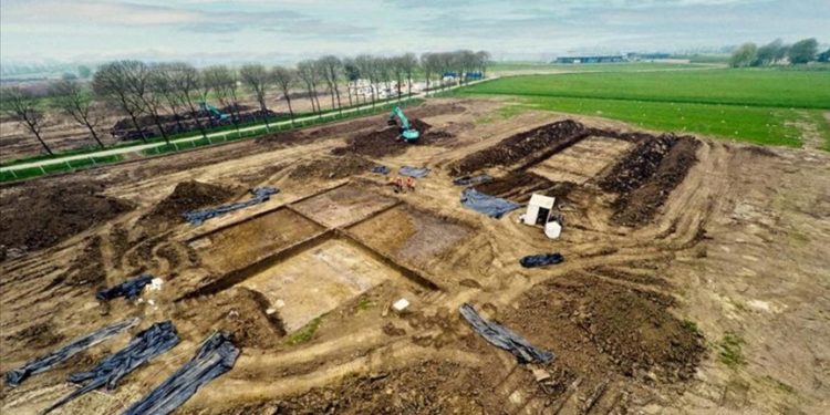 Hollanda’da 4 bin yıllık tapınak bulundu