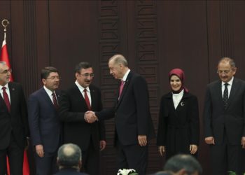 Yeni kabinenin Cumhurbaşkanı Yardımcısı Yılmaz'dan teşekkür mesajı