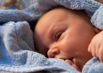 Türkiye’de her yıl 250 civarı bebek beyin hasarına yol açabilen genetik “PKU” ile doğuyor