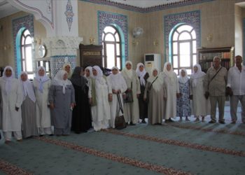 Kilis'te depremzede hacı adayları kutsal topraklara uğurlandı