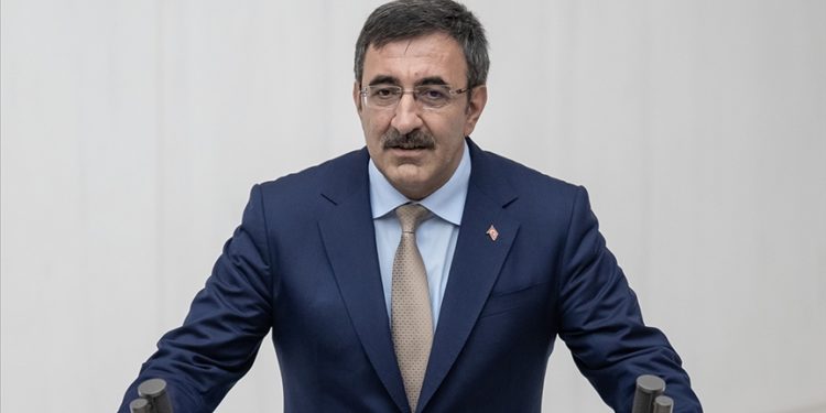 Cumhurbaşkanı Yardımcısı Yılmaz, Azerbaycan Milli Kurtuluş Günü'nü ve Şuşa Beyannamesi'nin yıl dönümünü kutladı