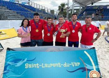 Dünya Plaj Güreşi Şampiyonası'nda Türk sporcular 2 altın 2 gümüş madalya aldı