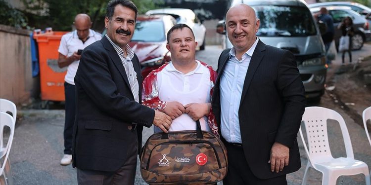 Kocaeli'de askerlik hayali kuran down sendromlu Enes Şahin'in isteği gerçekleştirildi