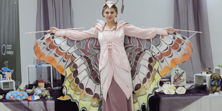 Antalya'nın endemik kelebekleri kostümlere esin kaynağı oldu