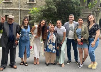 Darülaceze sakinleri bayramın ikinci gününde de ziyaretçilerini ağırlıyor