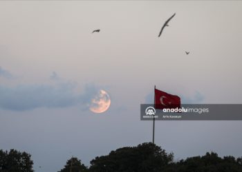 İstanbul'da 'Süper Ay'